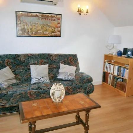 Moderne A Avec Jacuzzi, 54 M² *