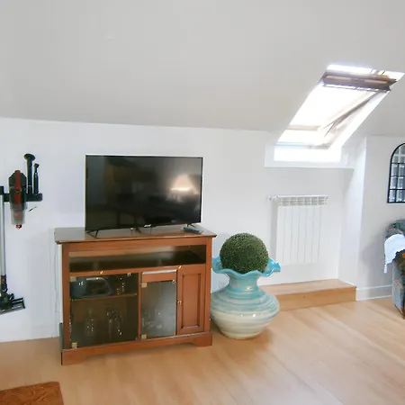 Moderne A Avec Jacuzzi, 54 M² * ルルド