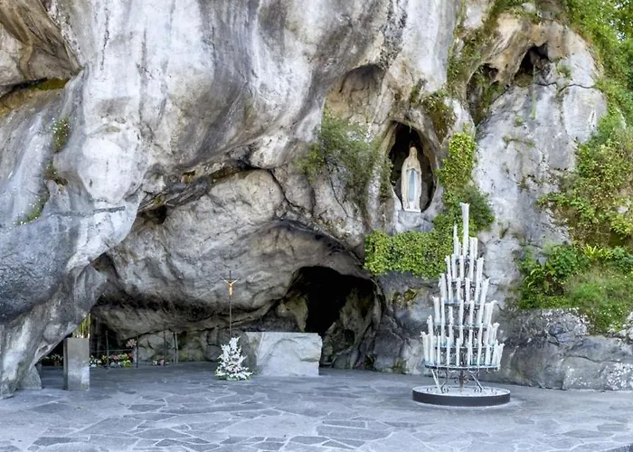 Moderne à Avec Jacuzzi, 54 M² Lourdes