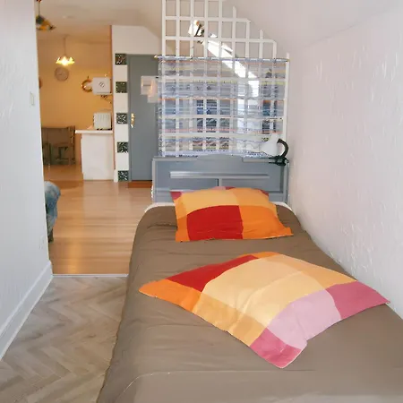 Moderne A Avec Jacuzzi, 54 M² *